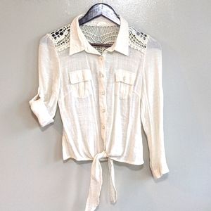 NWOT crop top linen button down shirt with tie